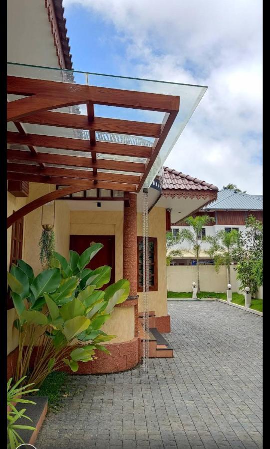 Hotel Casa Orchid Alappuzha Exterior foto